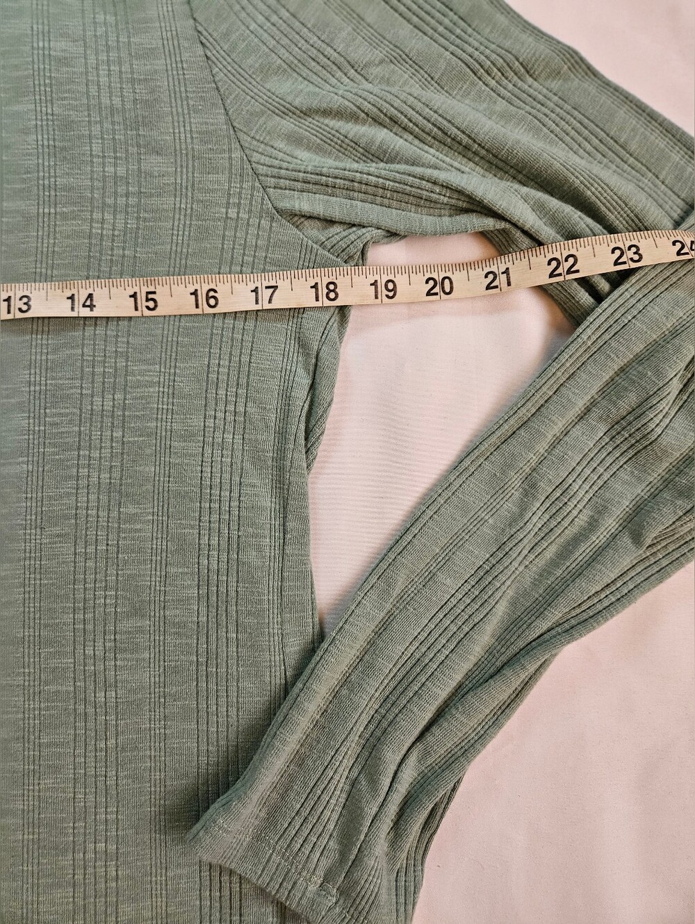 American Eagle Womens Sage Green Long Sleeve Henley Pullover Shirt Size XL - Picture 5 of 14